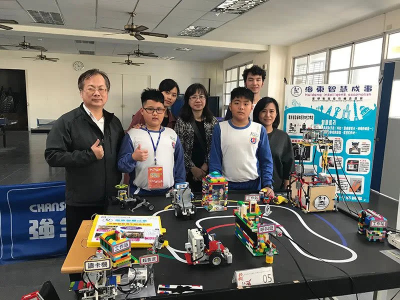 ▲海東國小獲選教育部獎勵中小學數位學習深耕計畫優良學校（圖／台南市政府提供）