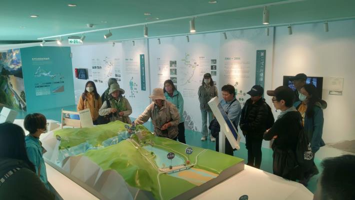 LINE_ALBUM_20251121 台北市政府工務局水利工程處河濱生態志工隊 (石門水庫一甲子)_251128_3