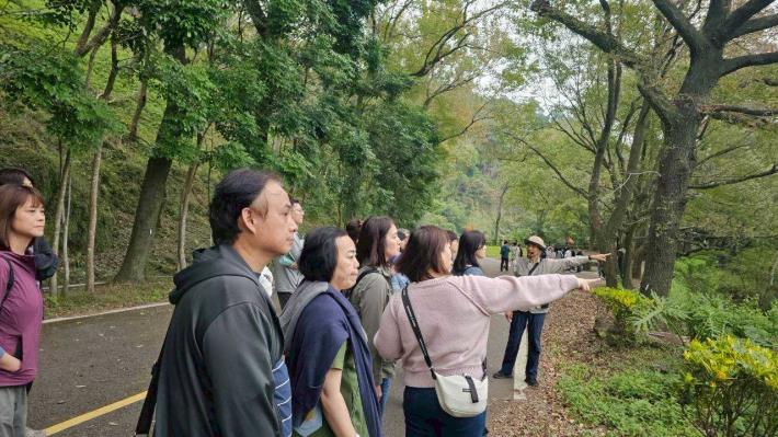 LINE_ALBUM_20251130 兆豐國際證劵投資信託股份有限公司_251205_3