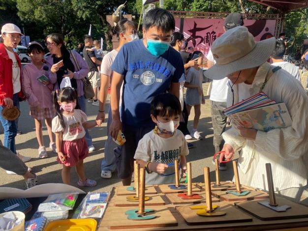 透過透圈圈與有獎徵答 小朋友學習水資源知識