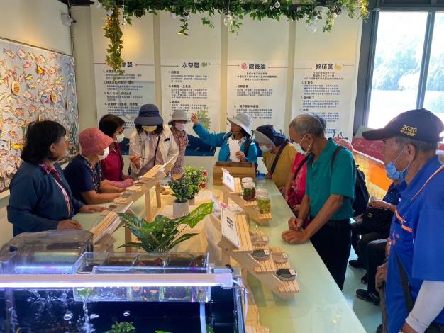 參觀展示中心魚蝦生態復育展示區