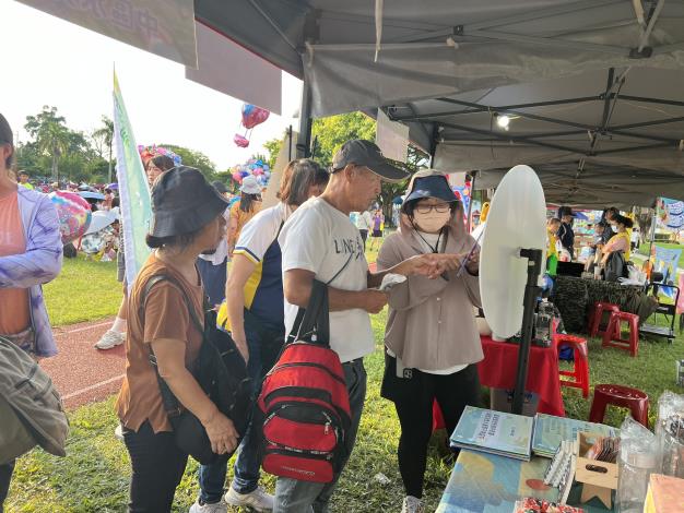 透過互動輪盤活動宣導工程及水資源相關知識