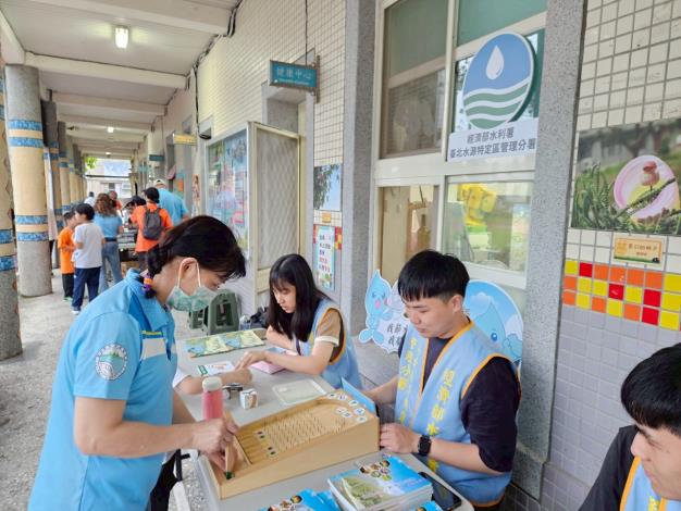 LINE_ALBUM_0510屈尺國小擺攤_250512_81