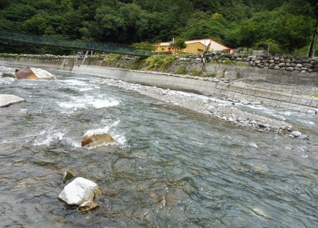 武陵污水廠放流水附近-下游