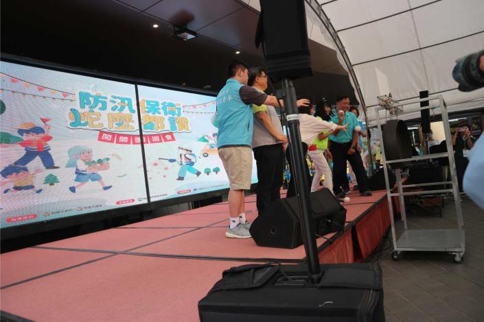 桃園市政府水務局6月28於中壢環球購物中心（機場捷運A19站）舉辦「防汛保衛蛇麼都讚闖關園遊會」