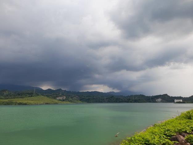 湖面景色